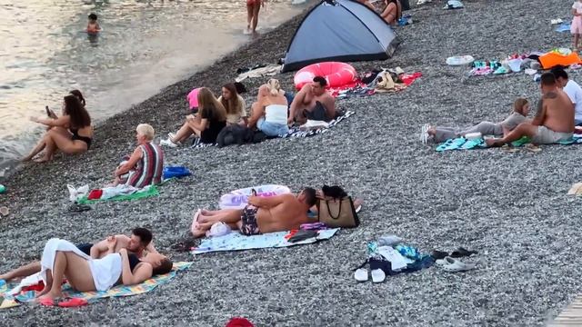 ▶️ Массандровский пляж .Набережная Ялта 25.07.2025 Жизнь на море / Крым смотреть онлайн