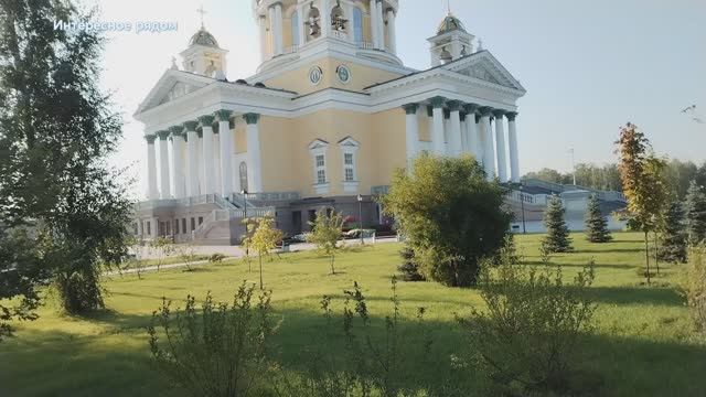 Христорождественский собор Челябинск. Красивые газоны #Христорождественскийсобор #челябинск смотреть онлайн