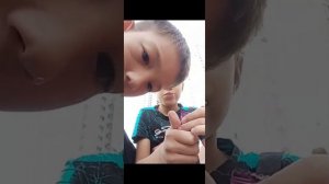 распаковка леденцов