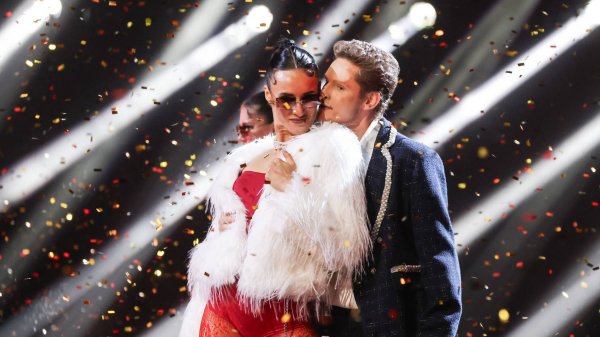 Revoльvers (Алексей Елистратов) - "Котенок" ("ВИА Суперстар")