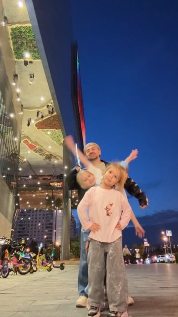 Саша Санта - Под дождем смотреть онлайн