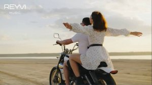 REYVI - In The Rain (Italio Disco Retro 2025)_Full HD