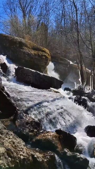 Водопад Кук-Караук весной смотреть онлайн