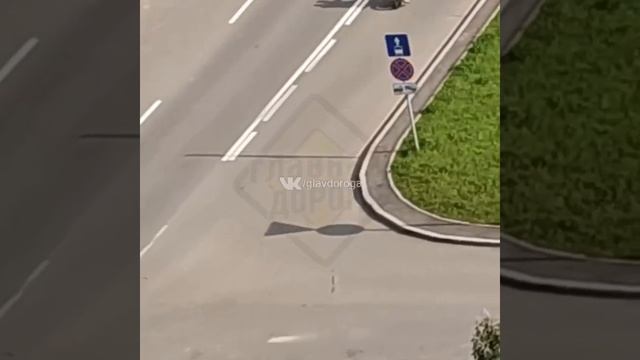 Юные гонщики на питбайках в Екатеринбурге смотреть онлайн