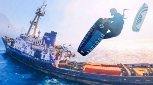 Прыгаем Через Огромный Корабль (Ред Булл | Red Bull)