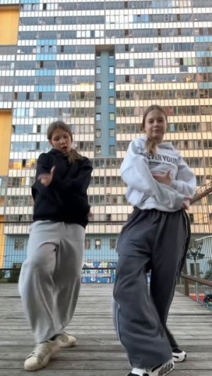 тренды тик тока с Мирой 😻😻