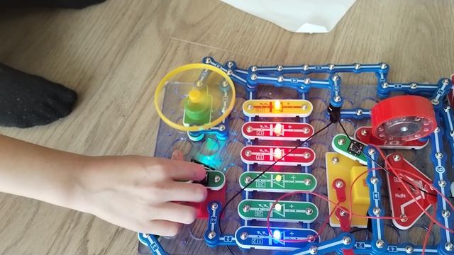 Машина из конструктора знаток. Авторская версия. смотреть онлайн