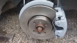 Замена передних тормозных дисков на рено меган 2.