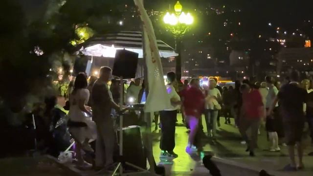▶️ Море +26.Вечерний променад по набережной Ялты. Крым конец июля Жизнь на море / Крым смотреть онлайн