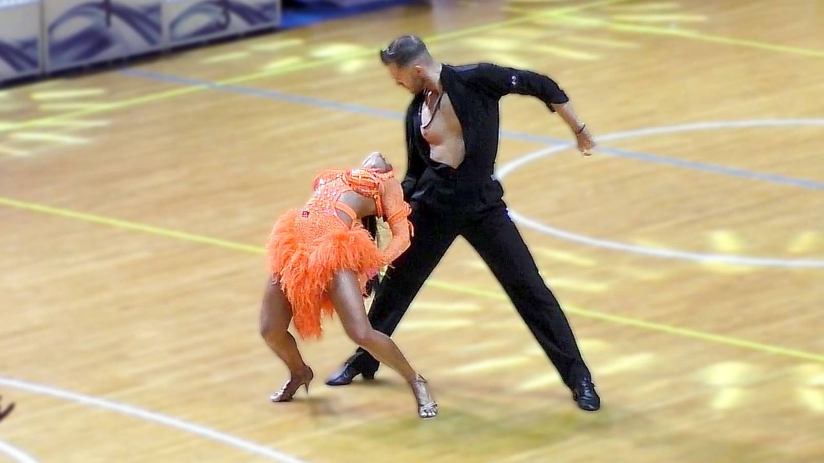 Взрослые La Open, 1/4: самба, ча-ча-ча, румба, пасодобль, джайв. Чемпионат Беларуси 2025 смотреть онлайн