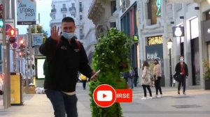 Bushman Prank in Madrid Scaring People [Parte #4]
