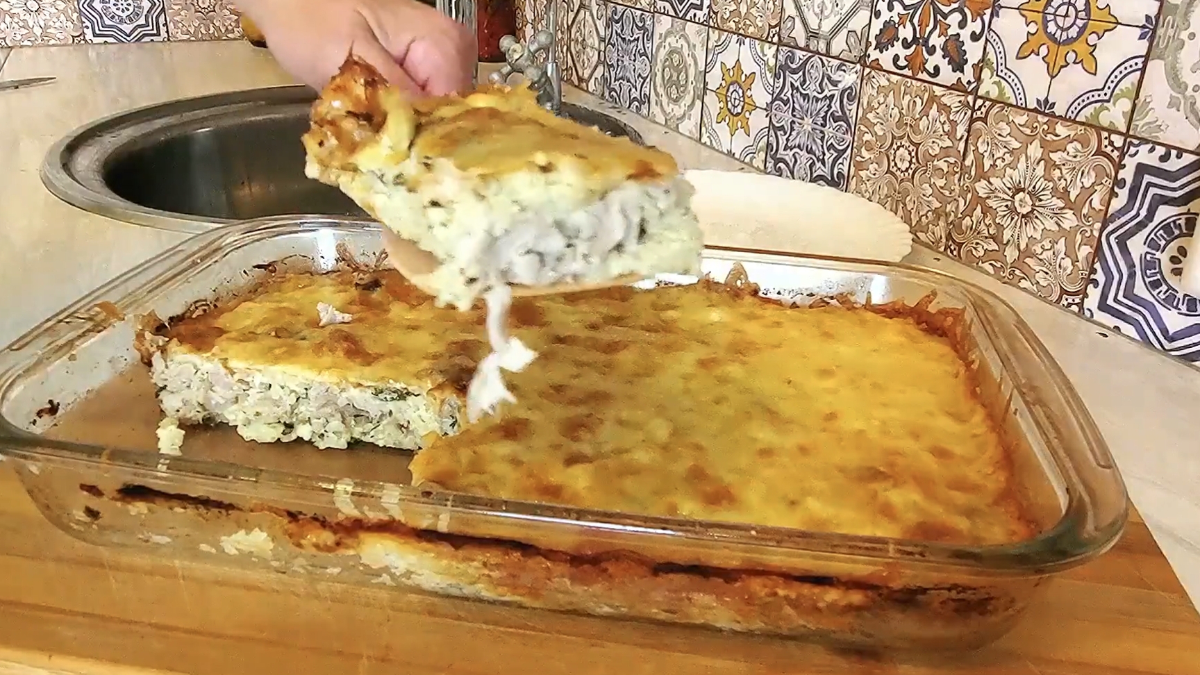 Запеканка из риса и курицы на скорую руку. смотреть онлайн