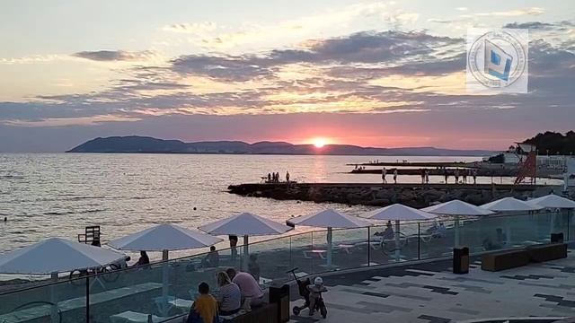 Чёрное море. Кабардинка. 2025 год. Вечер, закат. Тепло, светло, приятно. Отдых в своë удовольствие. смотреть онлайн