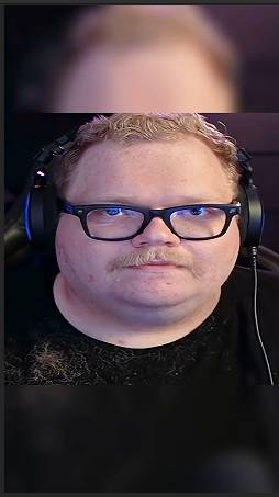 СБРИЛ БОРОДУ 😁 #t2x2 #реакция #юмор #история #мем смотреть онлайн