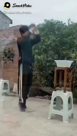 Невероятные прыжки. а вы бы так смогли?