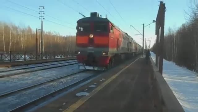 Охота на тепловозы 2ТЭ10 смотреть онлайн