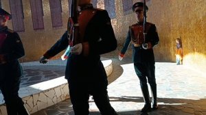 Смена Почëтного караула на Мамаевом кургане. Зал Воинской Славы.