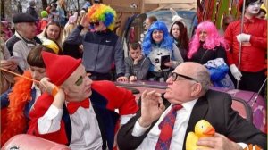 Дураки против Эволюции :  Как глупость движет историю