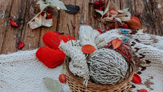 ОСЕННИЕ КРАСКИ🌻🍁ОДИН МОТОЧЕК ПРЯЖИ☺️ смотреть онлайн