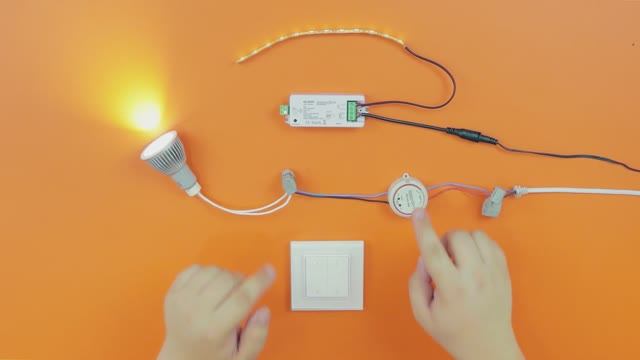 НАСТРОЙКА БЕСПРОВОДНОЙ СИСТЕМЫ EASYDIM. Соединение приемник-пульт. SWG