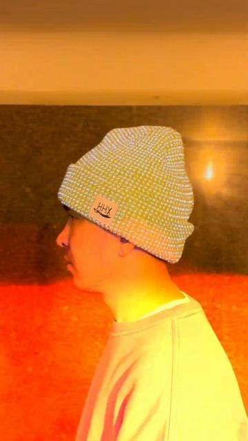 Шапки от бренда ННХ смотреть онлайн