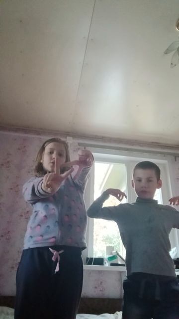 Яркий худи дабл бабл