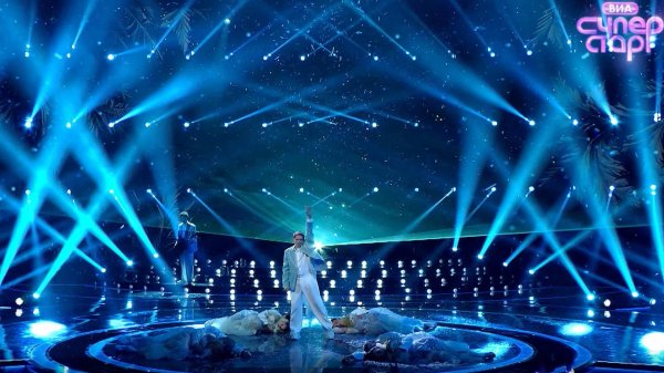 Revoльvers (Алексей Елистратов) - "Зимний сон" (ВИА Суперстар)