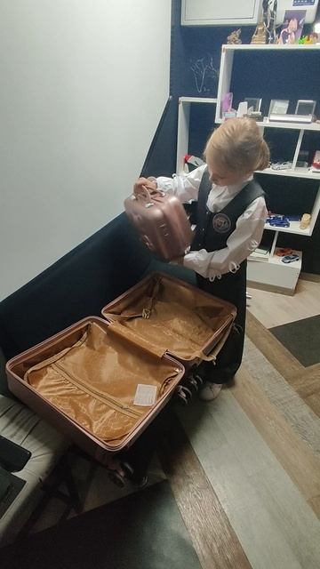 чемодан смотреть онлайн