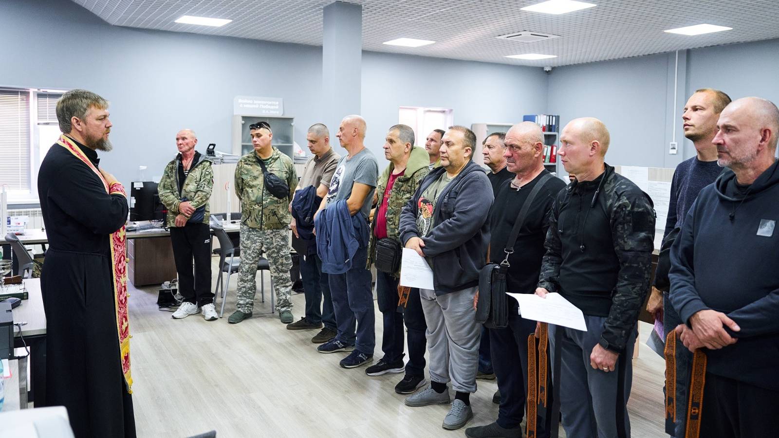 Бойцы СВО: в Югре лучшие условия по заключению контракта смотреть онлайн