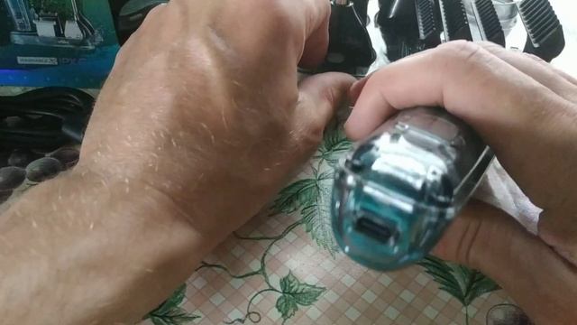 Машинка для стрижки - Триммер VGR V-102 Прецизионный от Российского производителя смотреть онлайн