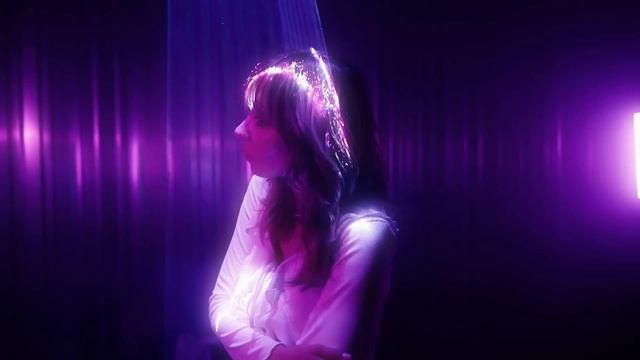 Phil Collins - Another Day In Paradise COVER By Ai Mori смотреть онлайн