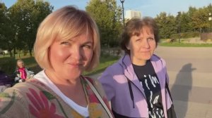 В Гостях у Сестрёнки 👩_❤️_💋_👩Смотрим фотки.Кому бы вы отдали 1 место _