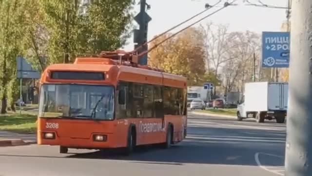 Нижегородский троллейбус. Поездка на Б/У троллейбусе БКМ-321 смотреть онлайн