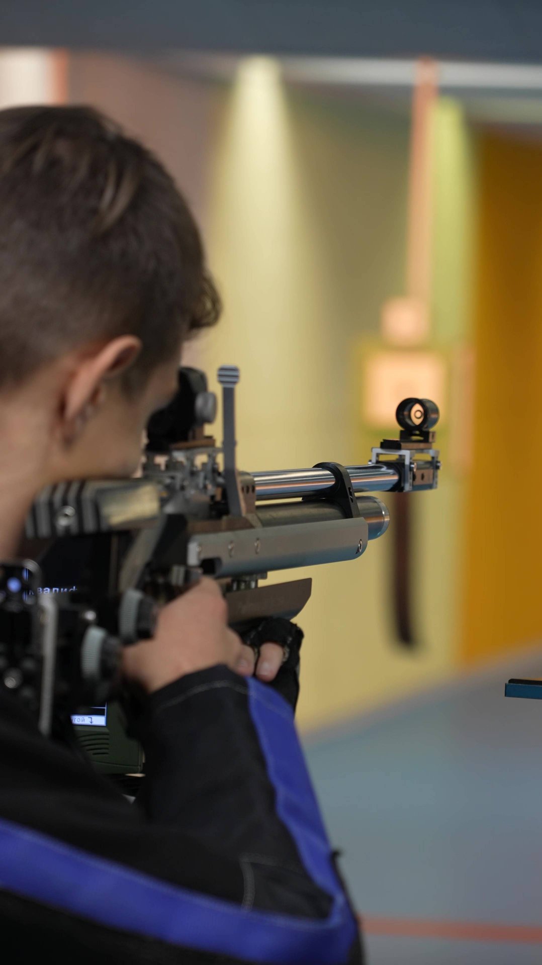 Пулевая стрельба в СОКе Нового Уренгоя смотреть онлайн