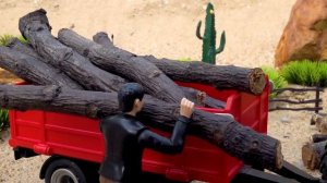 Полицейские машины вызвали пожарные машины для тушения пожара | Игрушки экскаваторы, грузовики