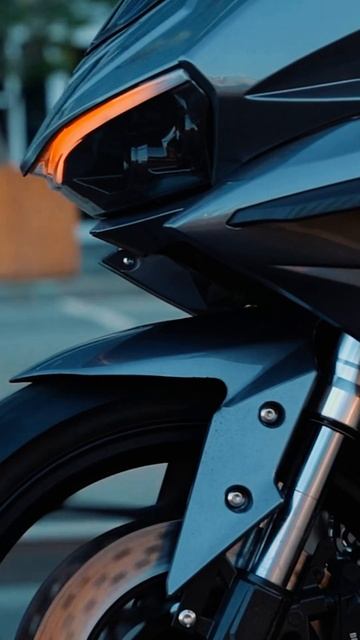 Panigale S с центральным мотором смотреть онлайн