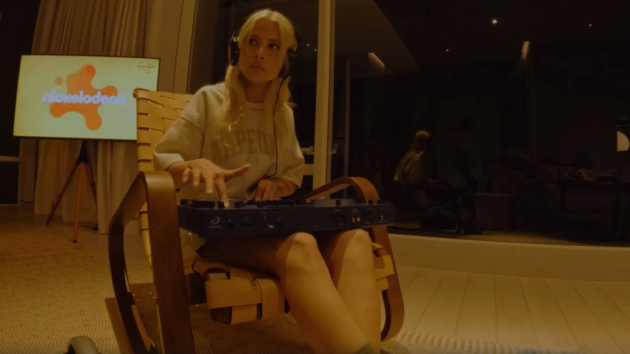 Sherry – Oldschool Melodic Techno Live Set From Seychelles Aug 2025 смотреть онлайн