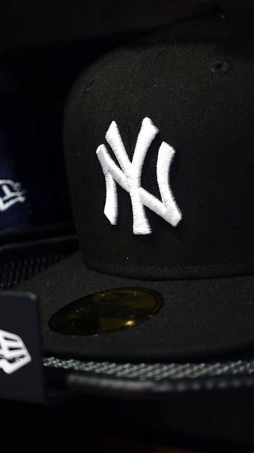 Твой кепочный рай на Бауманской 9 Ждем в гости ежедневно 12:00 - 20:00 #neweracap #47brand смотреть онлайн