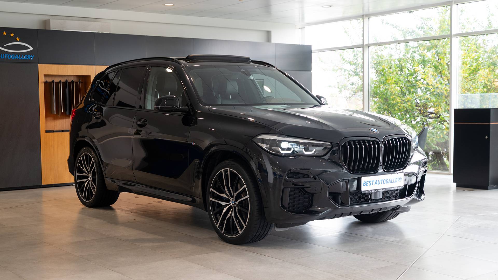 BMW X5 2022 г.в. с пробегом из Германии смотреть онлайн