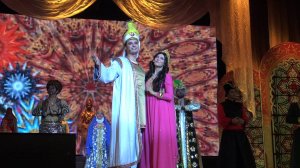 «Есть на свете места, оживает мечта...»