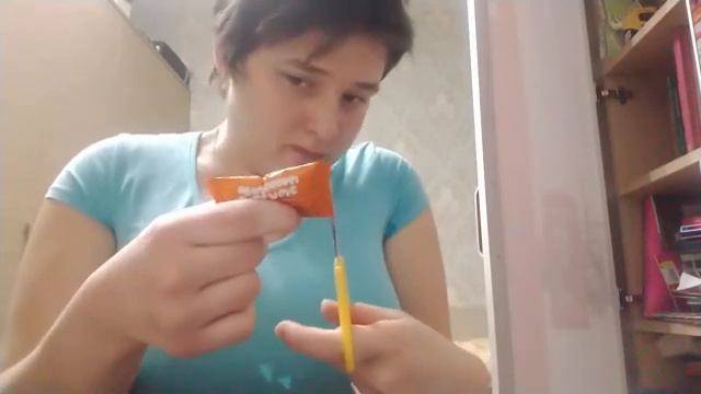 Открывание пакетиков Весёлые прилипалы смотреть онлайн