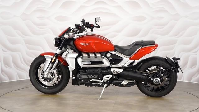 Triumph Rocket III vin SMTYBG11J5MAC2997 смотреть онлайн