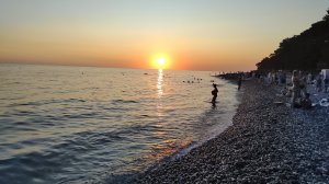 на море семьёй 🌞🌊/ Пицунда 2025🌴/ народу тьма😱