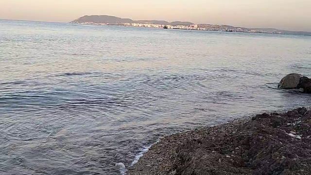 Кабардинка. Чёрное море. Звуки прибоя, утро, восход, ещë прохладно, вода тëплая, ветра нет. 2025 год смотреть онлайн