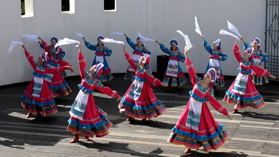 ДЕНЬ ГОРОДА РОСТОВА-НА-ДОНУ 2025. ТАНЕЦ "ПРАЗДНИЧНАЯ". АНСАМБЛЬ НАРОДНОГО ТАНЦА "ЛЕБЁДУШКИ". смотреть онлайн