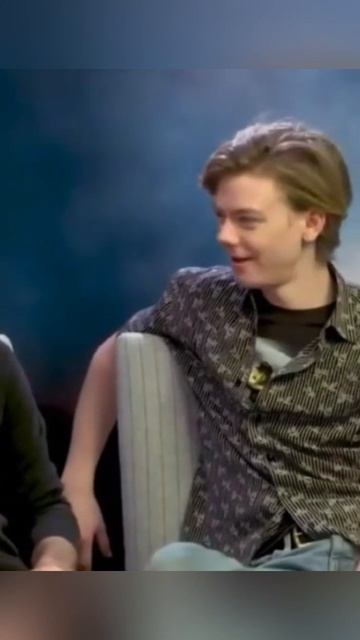 Thomas-Brodie-Sangster and Dylan O'Brien смотреть онлайн