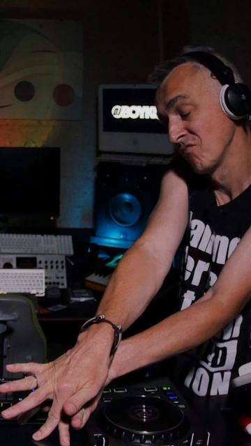 Вечерний кофе с Dj BOYKO смотреть онлайн