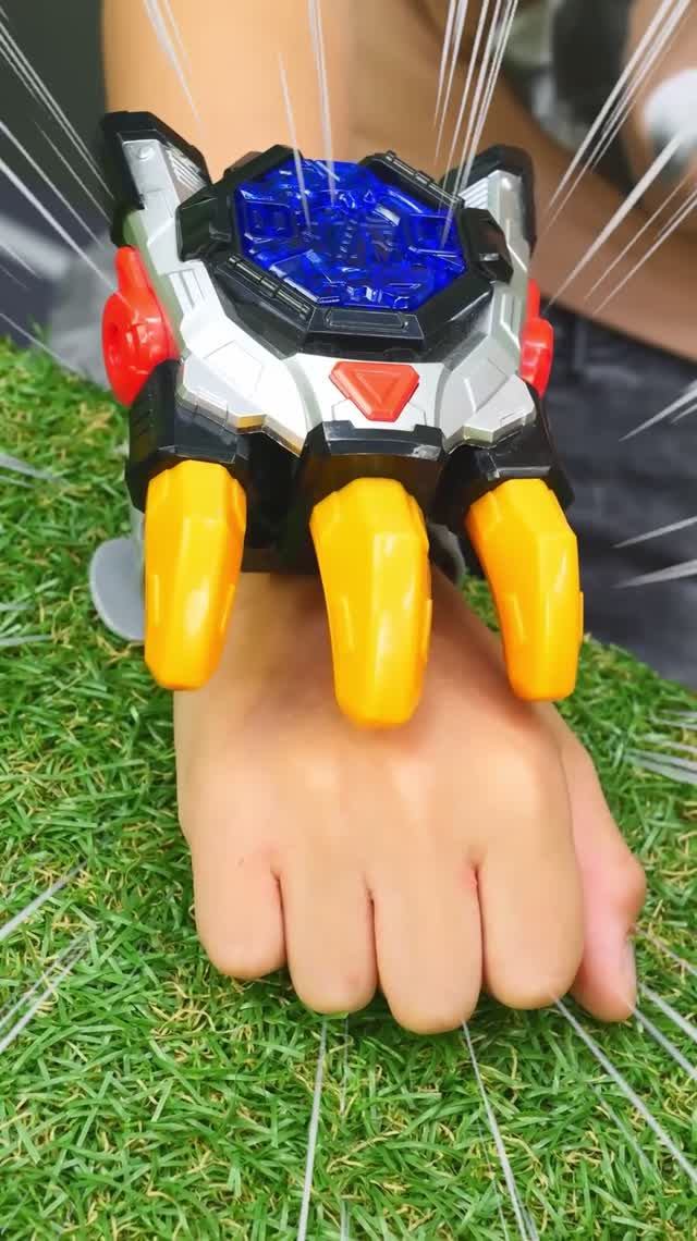 Носи силу динозавра на своей руке с браслетом Морфер! 🐲 #игрушкидлямальчиков #игрушкидлядетей смотреть онлайн