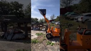 Видео-обзор 906 модели мини-погрузчика.