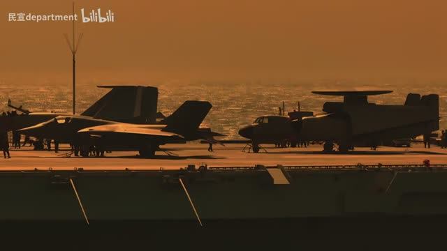 [Редактирование пользователей сети]Самый захватывающий трейлер Top Gun_Fujian Ship